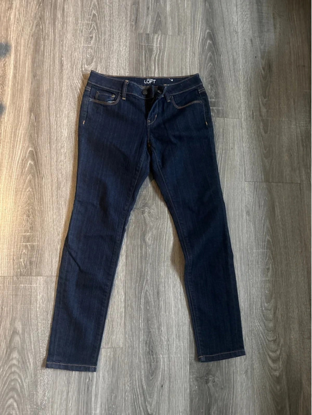 Ann Taylor loft, size 4, petite modern skinny jeans